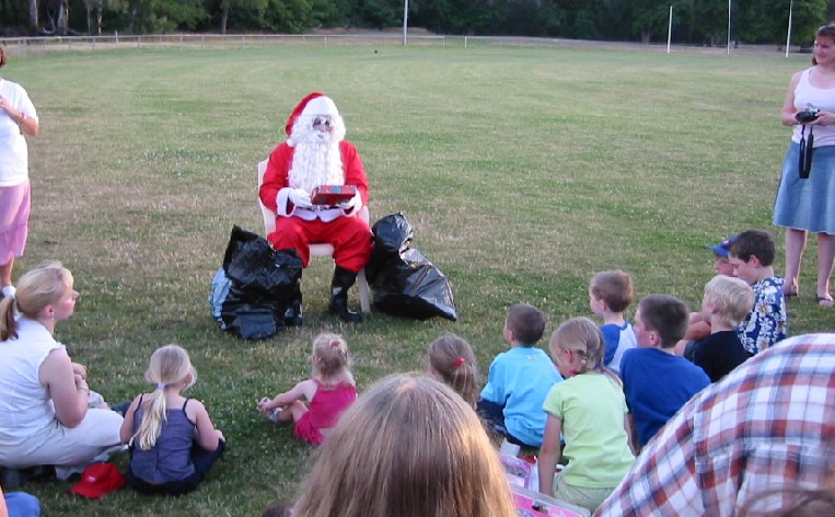 Santa visits Banyule.