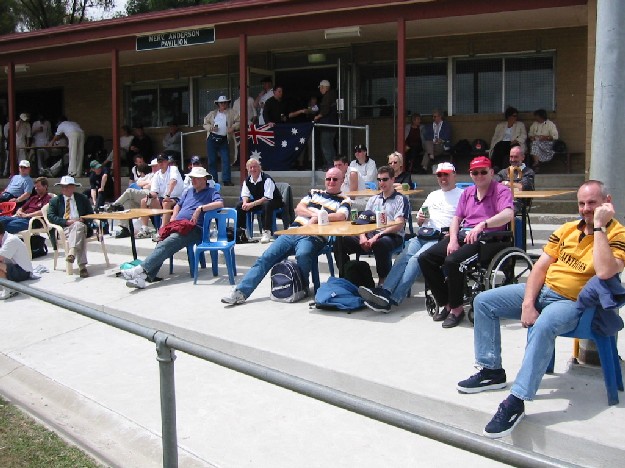 Crowd of English at Banyule.
