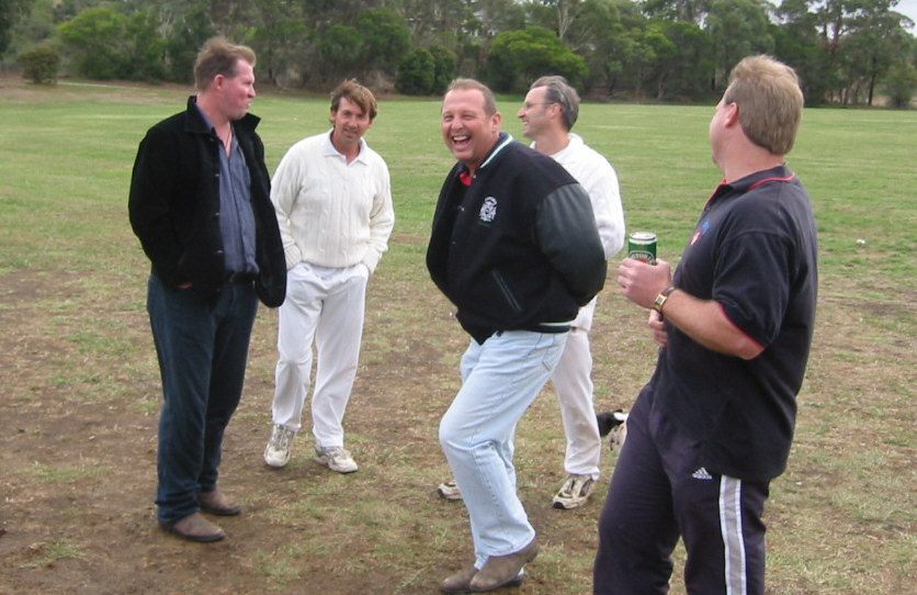 BB, Jed, Ando, Rick & Barnesy keep warm.